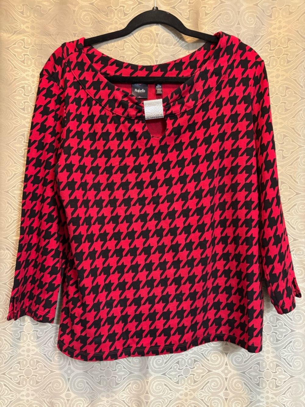 Rafaella Women's Red & Black Houndstooth Keyhole Blouse. Size XL.